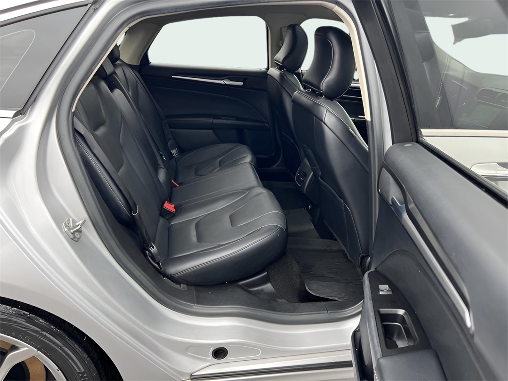 Ford Fusion Hybrid Titanium 2019