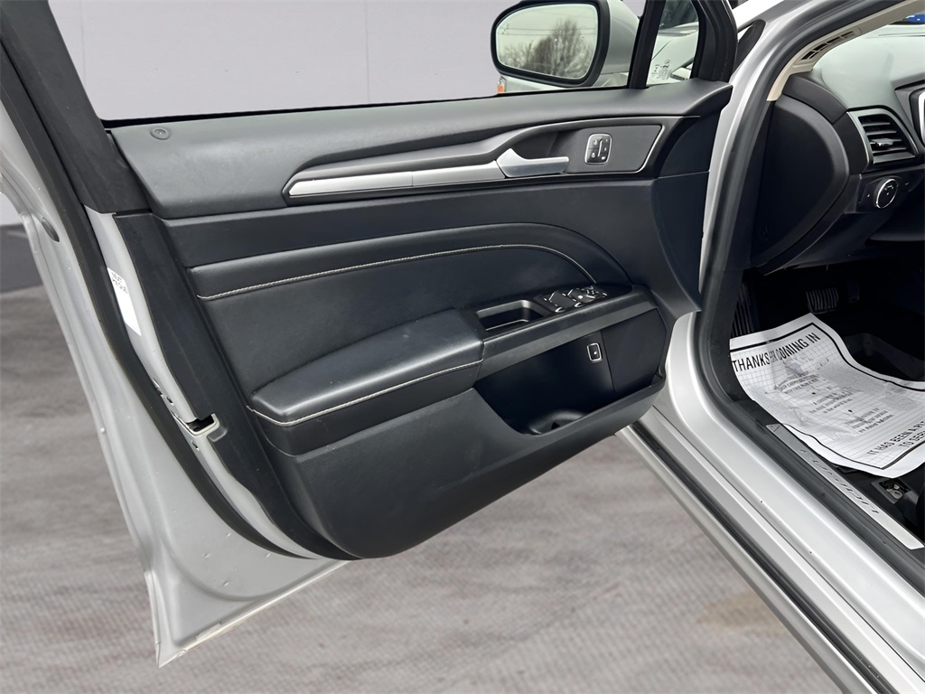 Ford Fusion Hybrid Titanium 2019