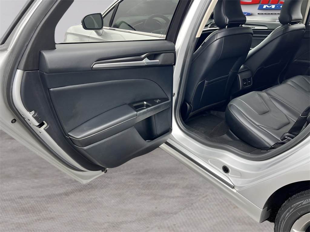 Ford Fusion Hybrid Titanium 2019