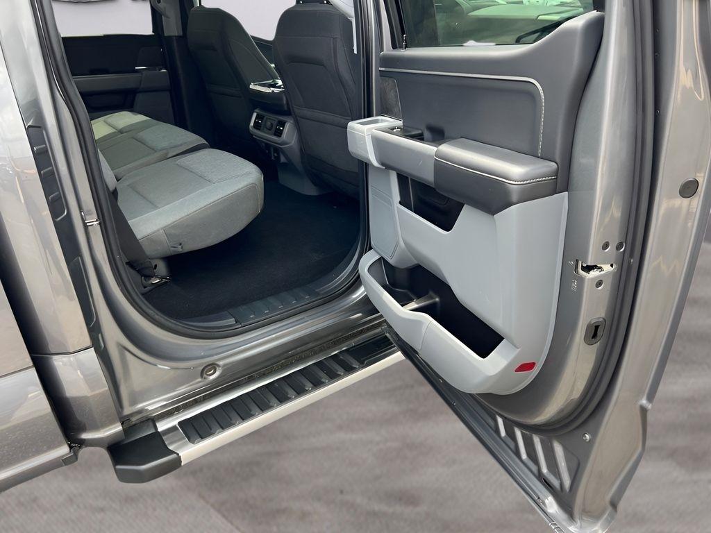 Ford F-150 XLT SuperCrew 4WD 2024