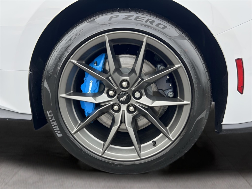 Ford Mustang Dark Horse 2024