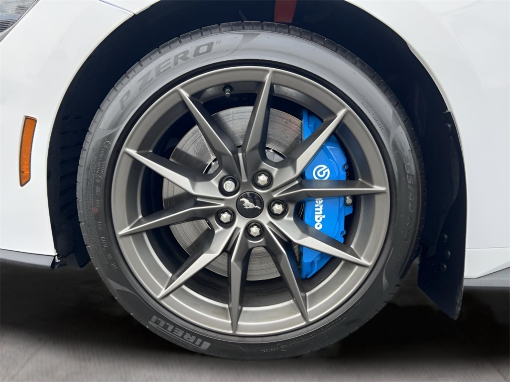 Ford Mustang Dark Horse 2024