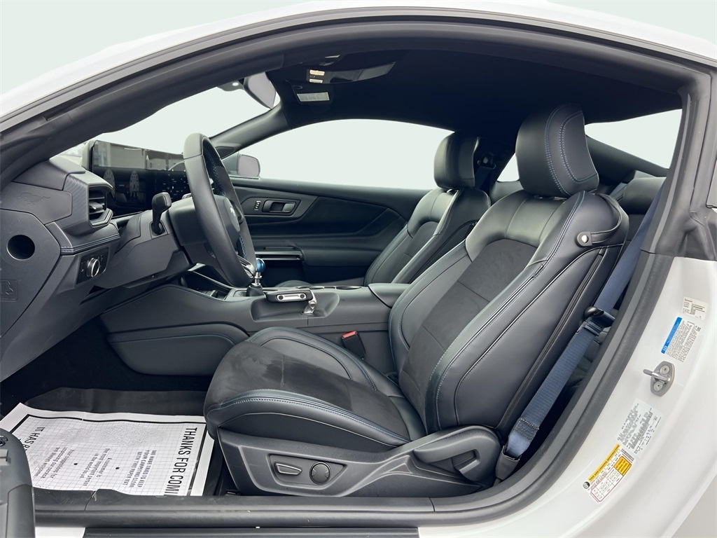 Ford Mustang Dark Horse 2024