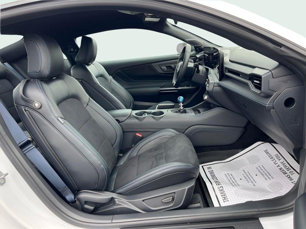 Ford Mustang Dark Horse 2024