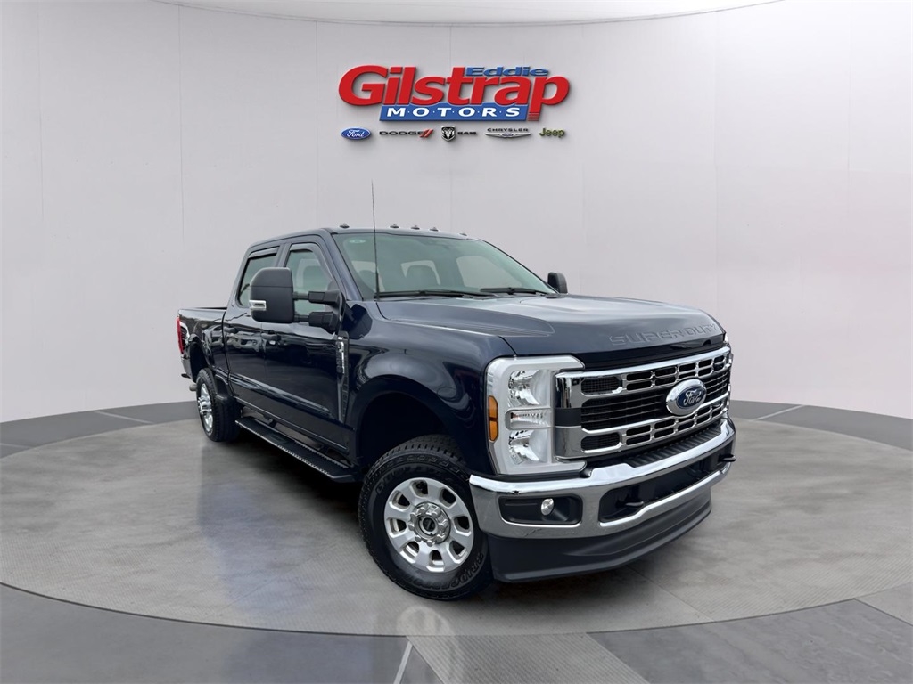 Ford F-250 SD XLT Crew Cab 4WD 2024