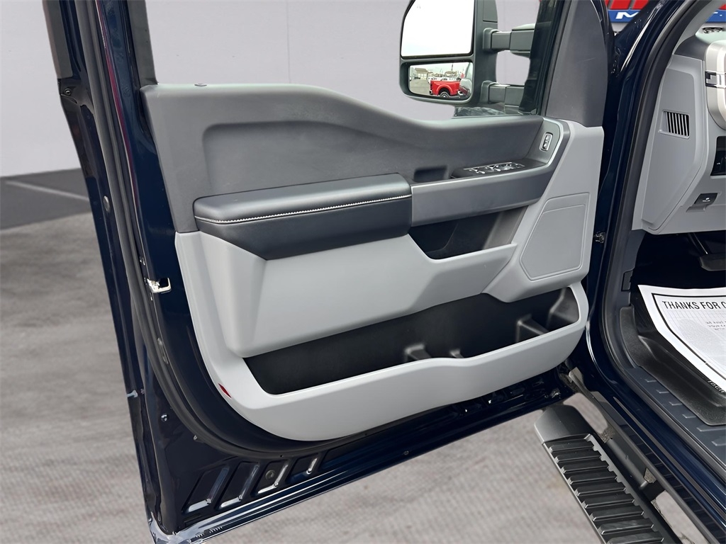 Ford F-250 SD XLT Crew Cab 4WD 2024