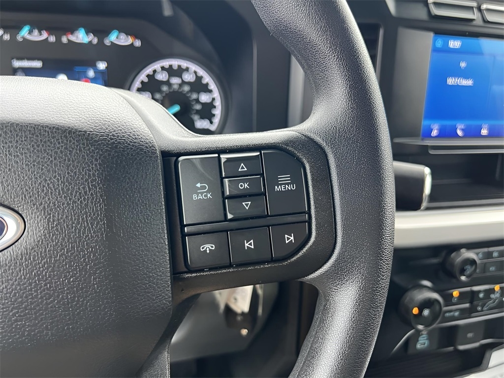 Ford F-250 SD XLT Crew Cab 4WD 2024