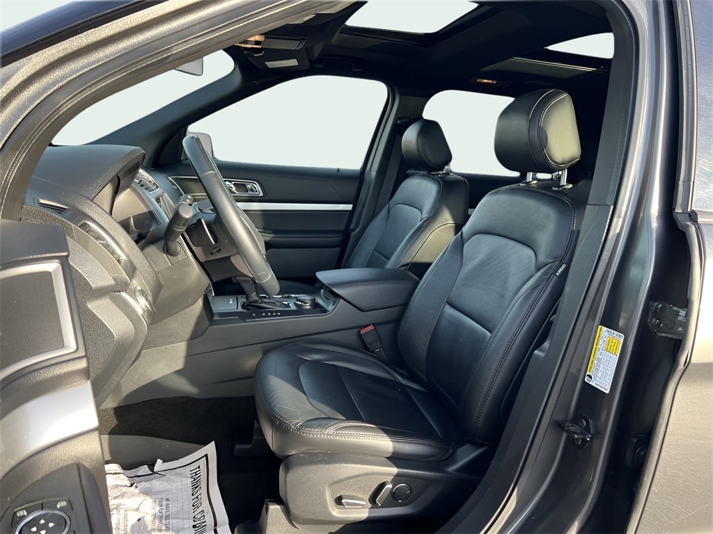 Ford Explorer XLT 4WD 2017