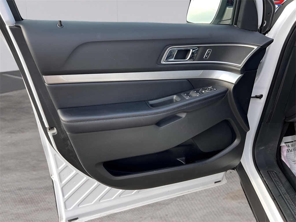 Ford Explorer XLT 4WD 2017