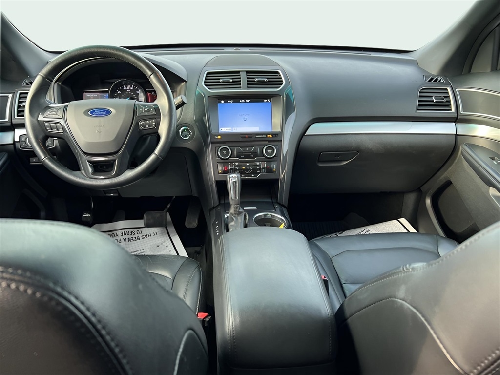 Ford Explorer XLT 4WD 2017