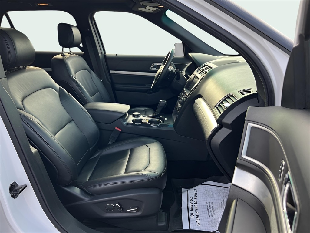 Ford Explorer XLT 4WD 2017