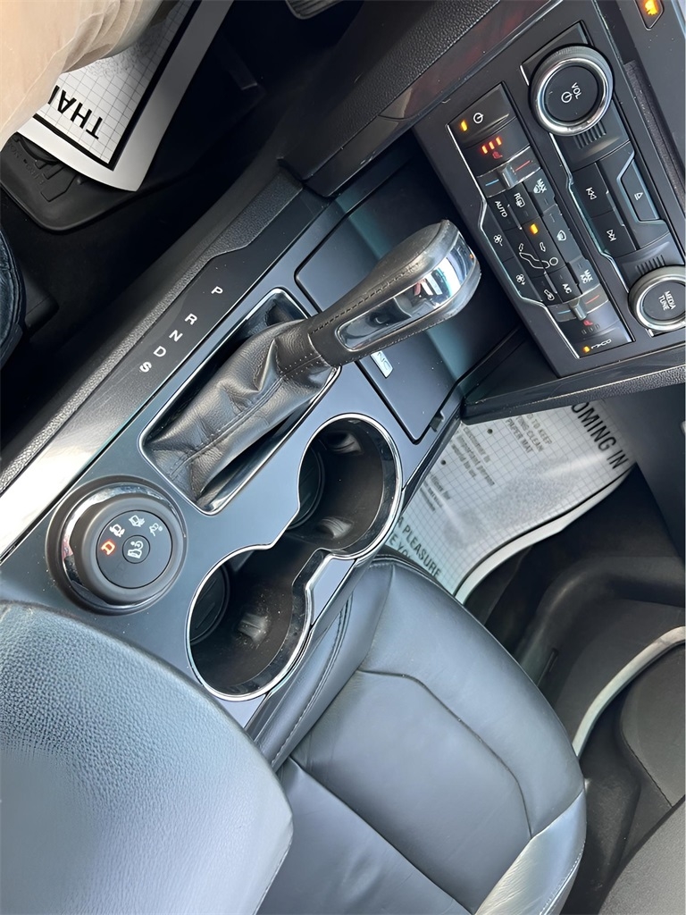 Ford Explorer XLT 4WD 2017