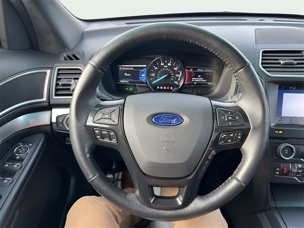 Ford Explorer XLT 4WD 2017