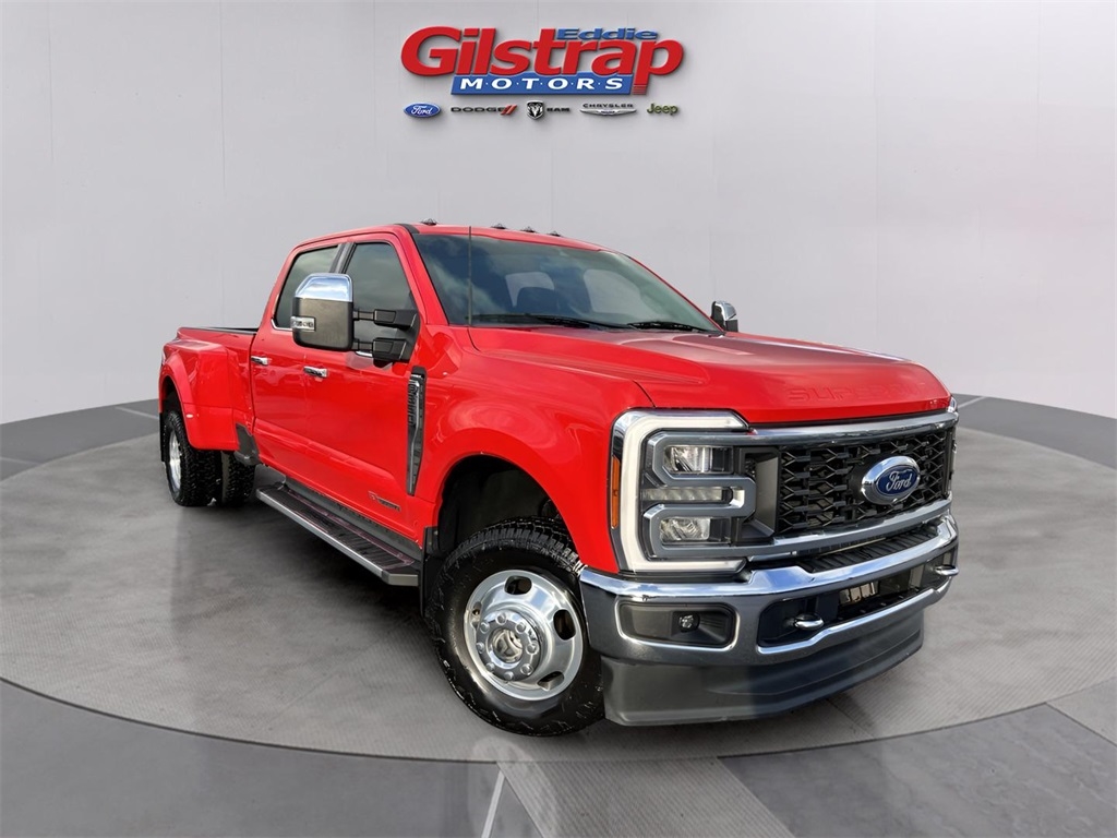 Ford F-350 SD King Ranch Crew Cab Long Bed DRW 4WD 2023