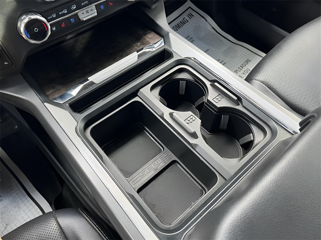 Ford F-350 SD King Ranch Crew Cab Long Bed DRW 4WD 2023