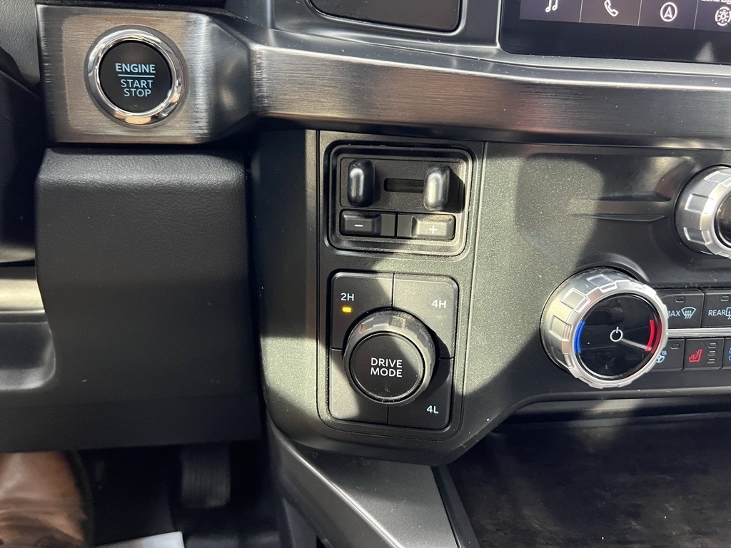 Ford F-350 SD King Ranch Crew Cab Long Bed DRW 4WD 2023