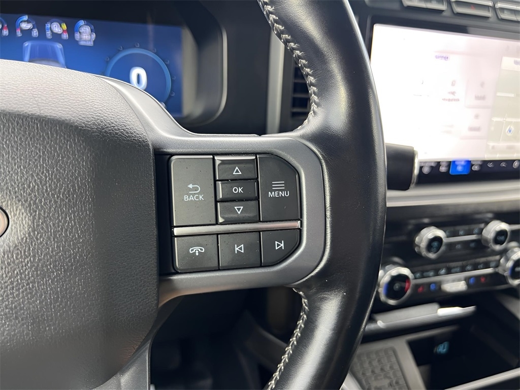 Ford F-350 SD King Ranch Crew Cab Long Bed DRW 4WD 2023