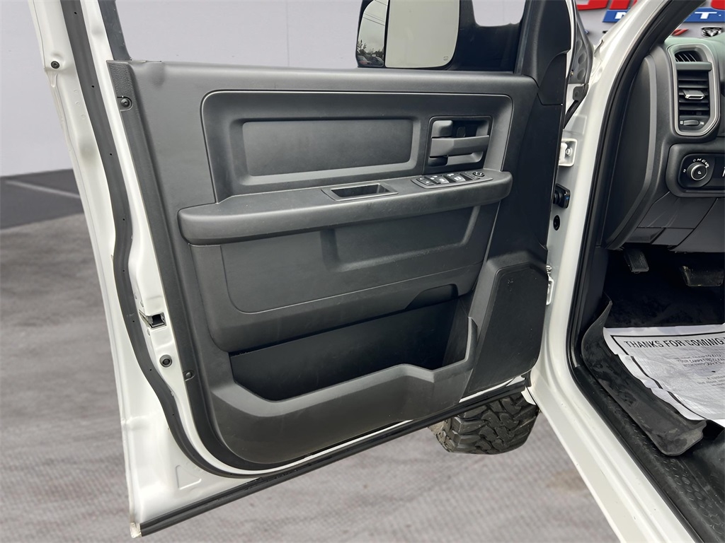 RAM 2500 Tradesman Crew Cab LWB 4WD 2021