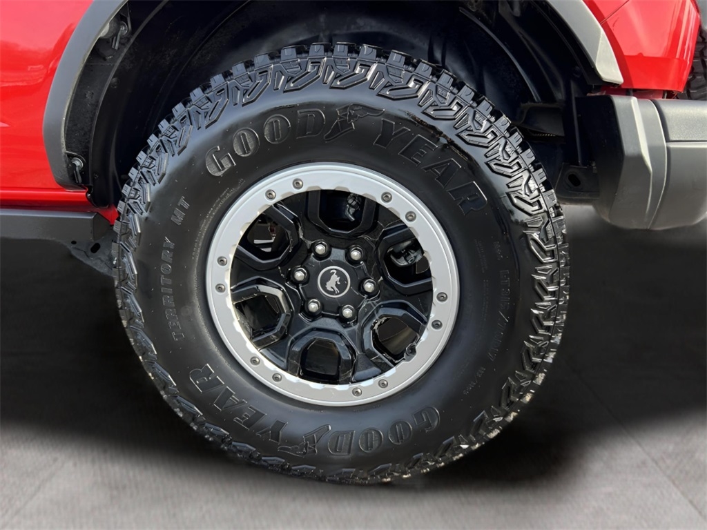 Ford Bronco Base 4-Door w/Advanced 2022