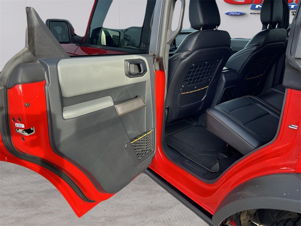 Ford Bronco Base 4-Door w/Advanced 2022