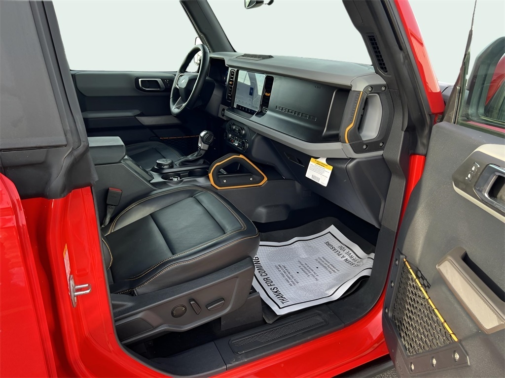 Ford Bronco Base 4-Door w/Advanced 2022