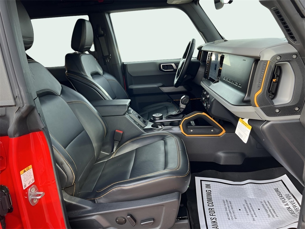 Ford Bronco Base 4-Door w/Advanced 2022