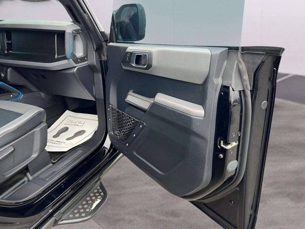 Ford Bronco Base 4-Door 2023