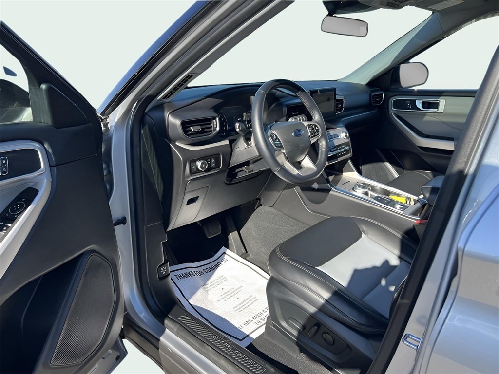 Ford Explorer XLT AWD 2022
