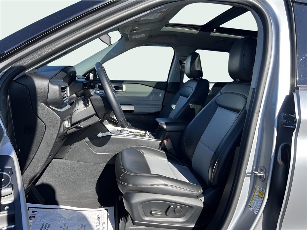 Ford Explorer XLT AWD 2022