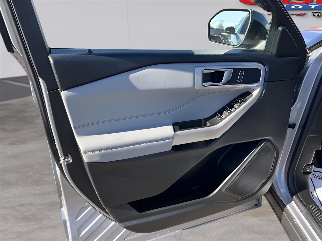 Ford Explorer XLT AWD 2022