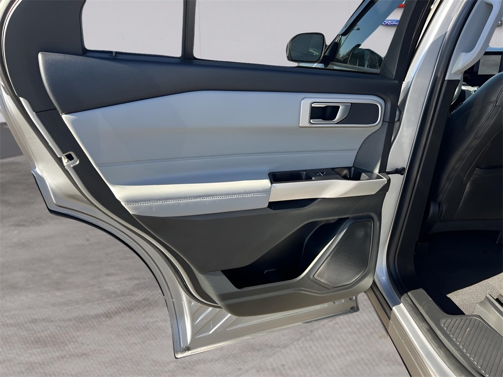 Ford Explorer XLT AWD 2022