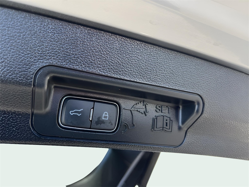 Ford Explorer XLT AWD 2022