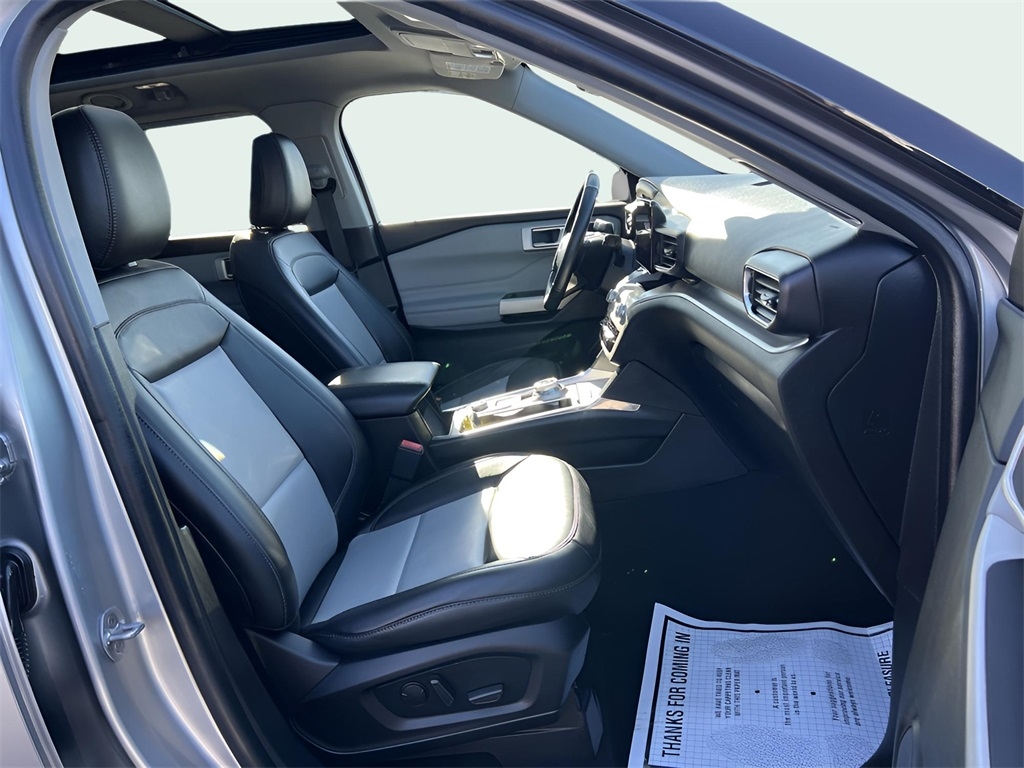 Ford Explorer XLT AWD 2022