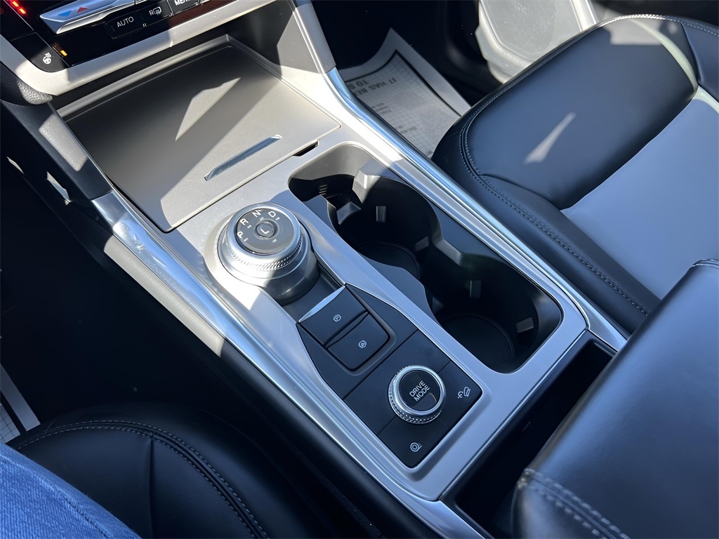 Ford Explorer XLT AWD 2022