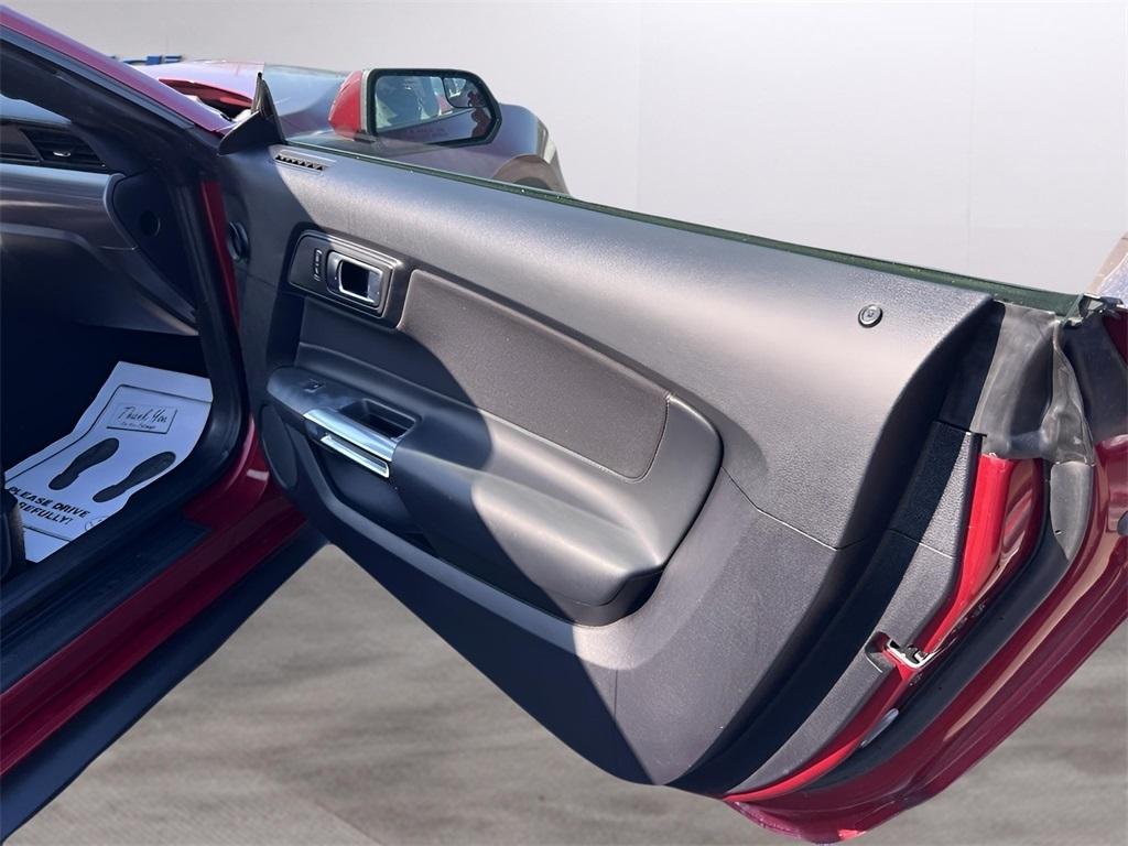 Ford Mustang EcoBoost Coupe 2019