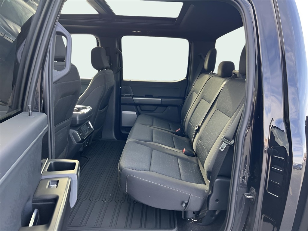 Ford F-150 XLT SuperCrew 5.5-ft. Bed 4WD 2022