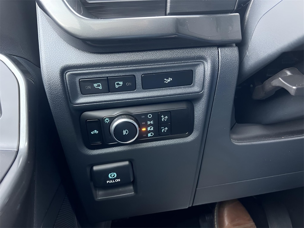 Ford F-150 XLT SuperCrew 5.5-ft. Bed 4WD 2023