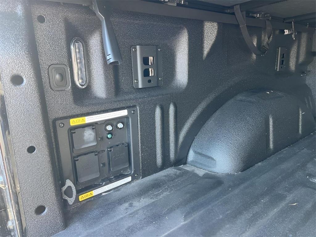 Ford F-150 Lariat SuperCrew 4WD 2025