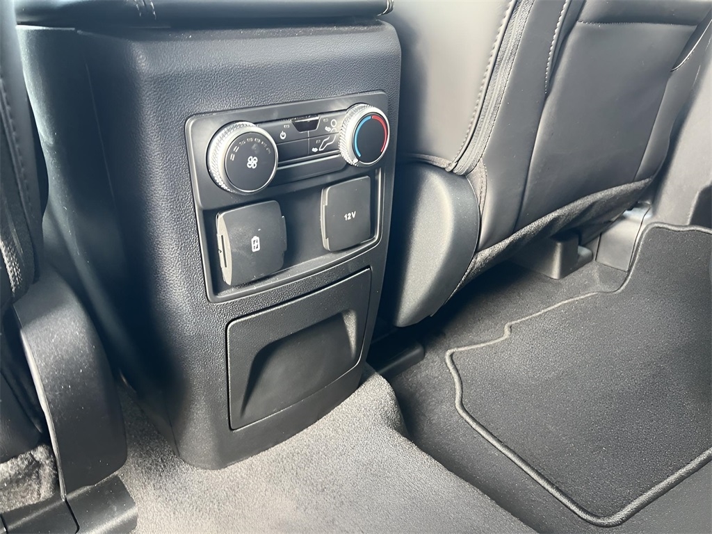 Ford Explorer XLT AWD 2023