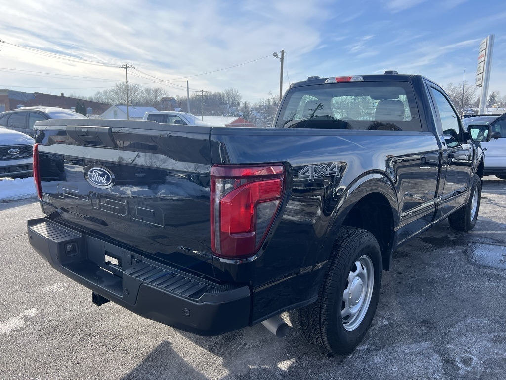 Ford F-150 XL 4WD 2025