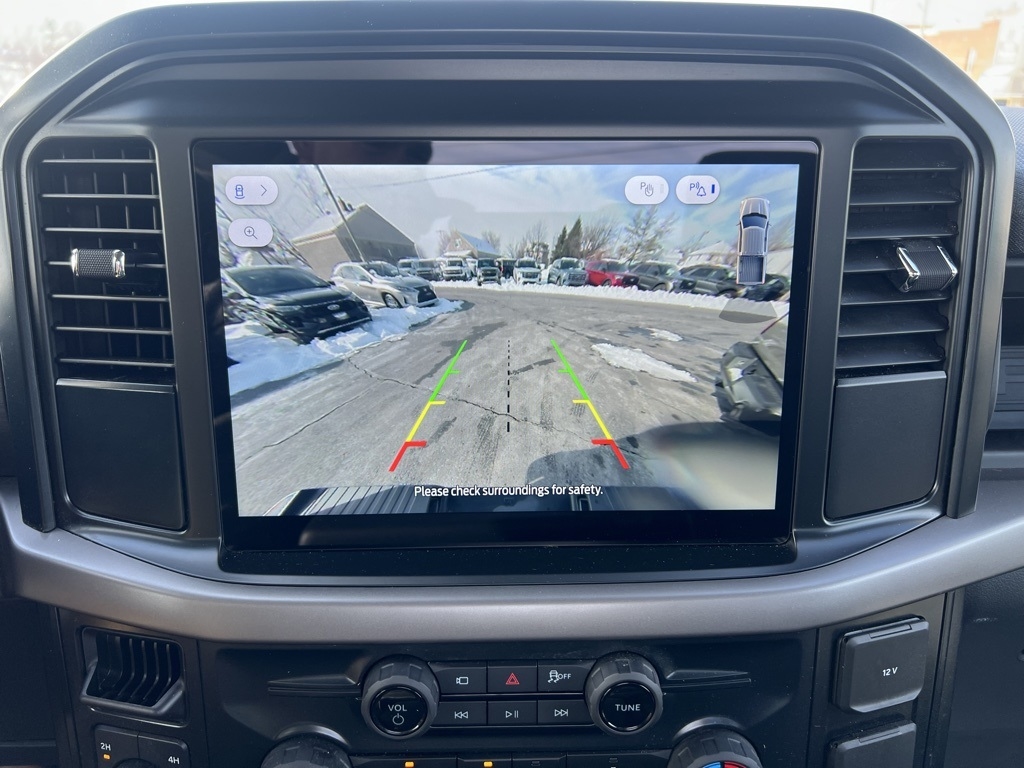 Ford F-150 XL 4WD 2025