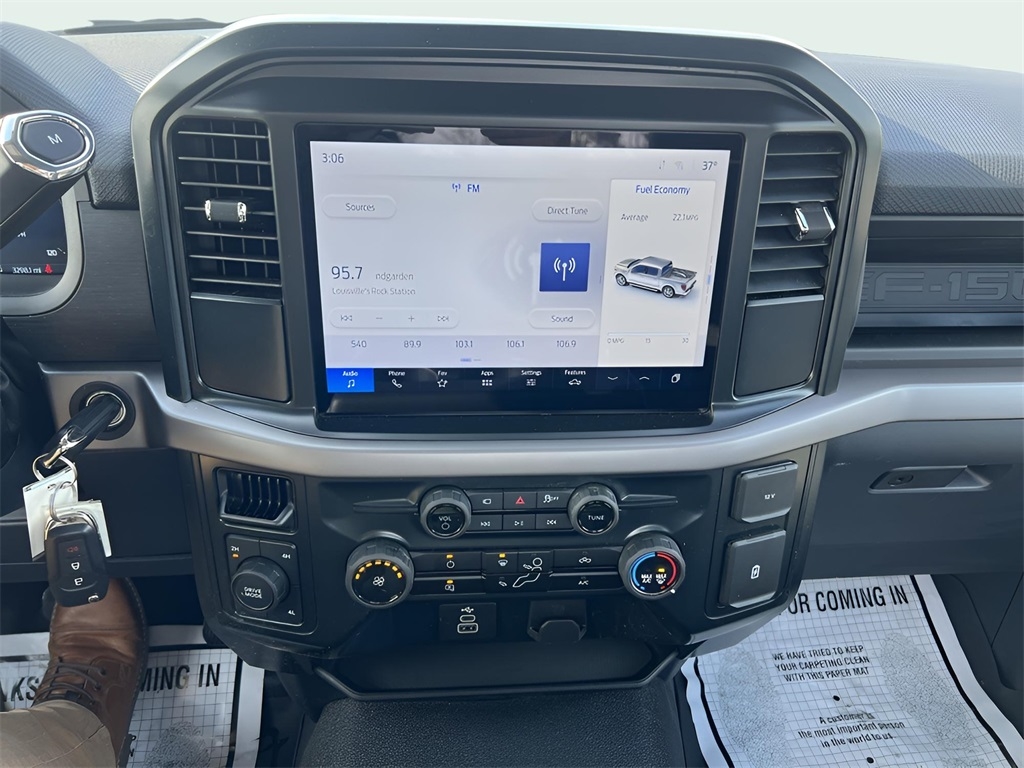 Ford F-150 XL 4WD 2025