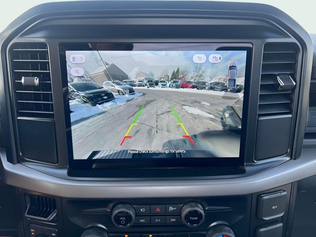 Ford F-150 XL 4WD 2025