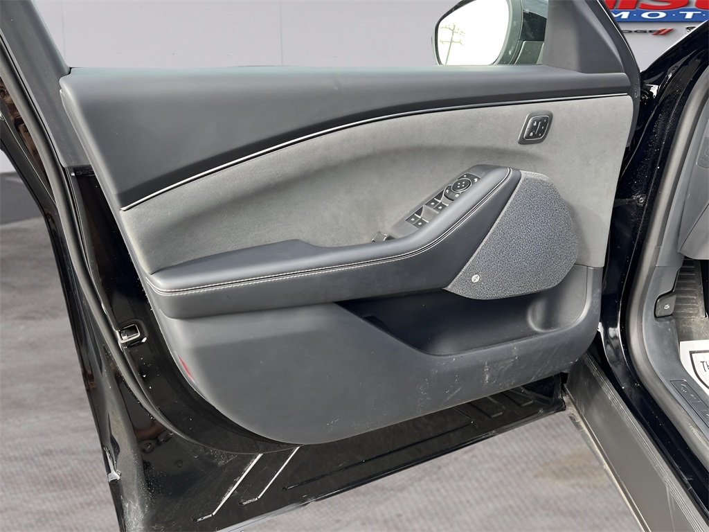 Ford Mustang Mach-E GT 2025