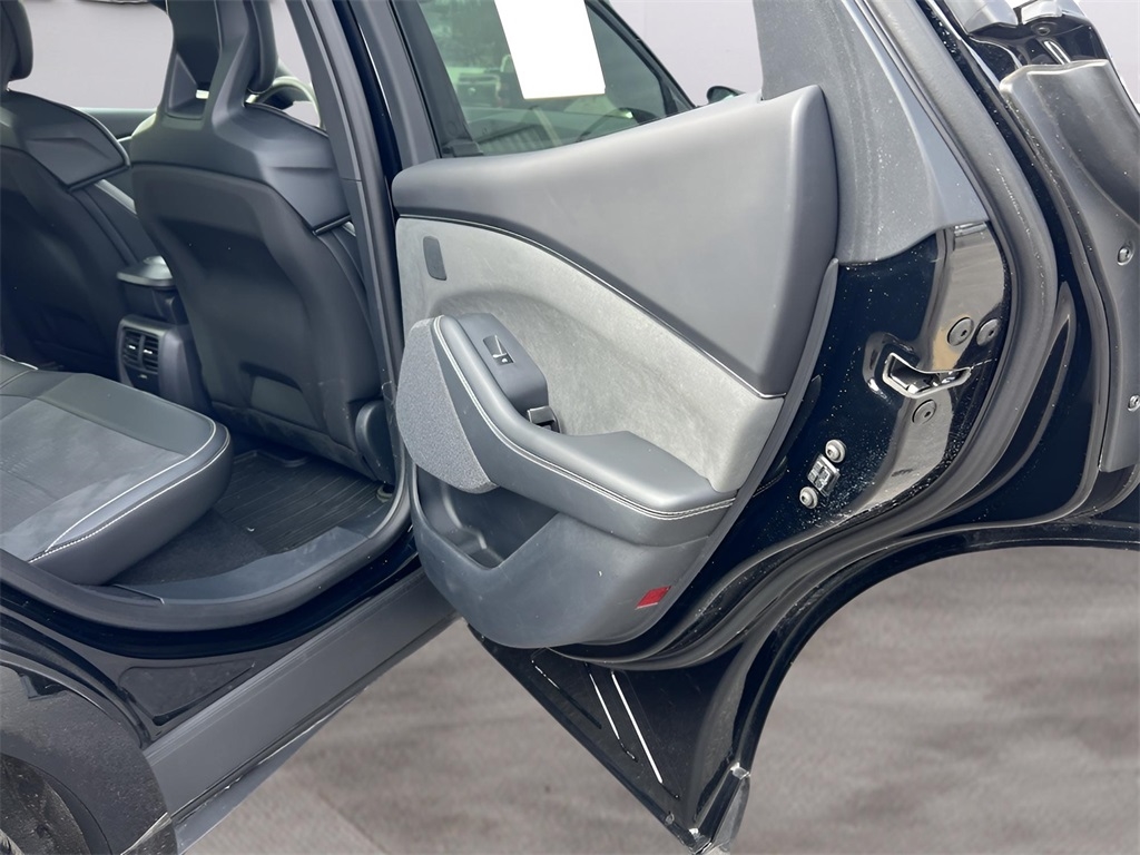 Ford Mustang Mach-E GT 2025