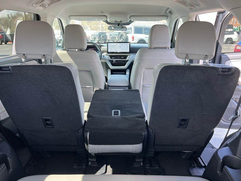 Ford Explorer Active AWD 2025