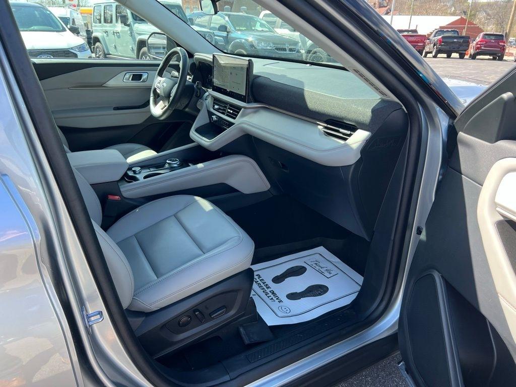 Ford Explorer Active AWD 2025