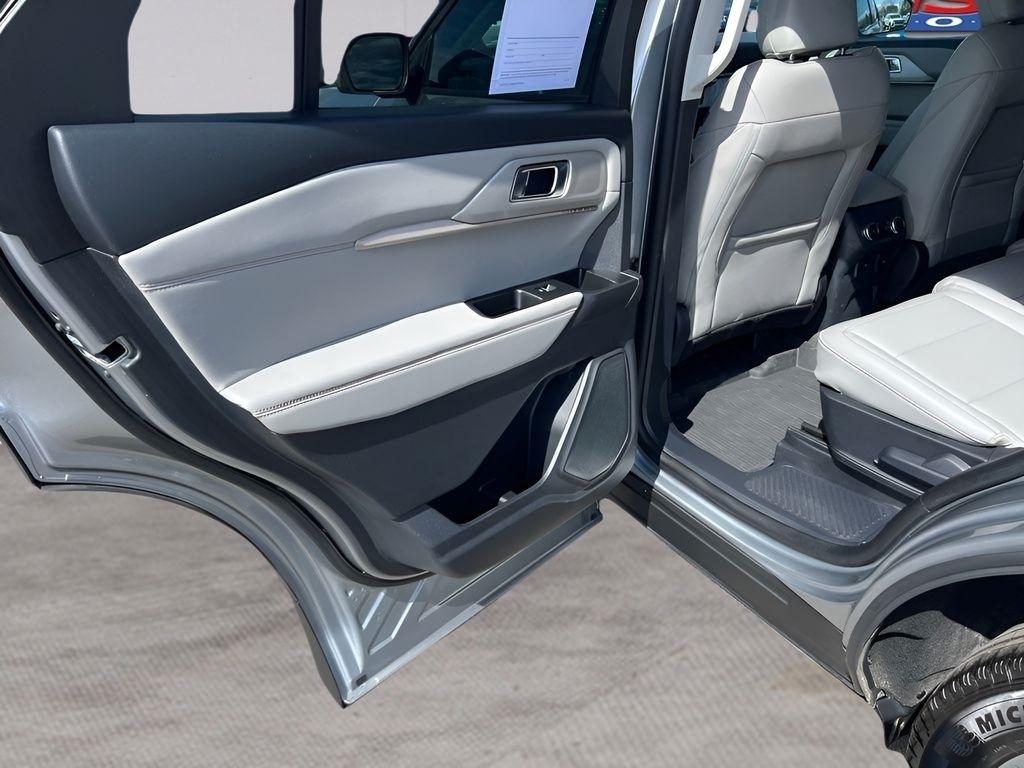 Ford Explorer Active AWD 2025