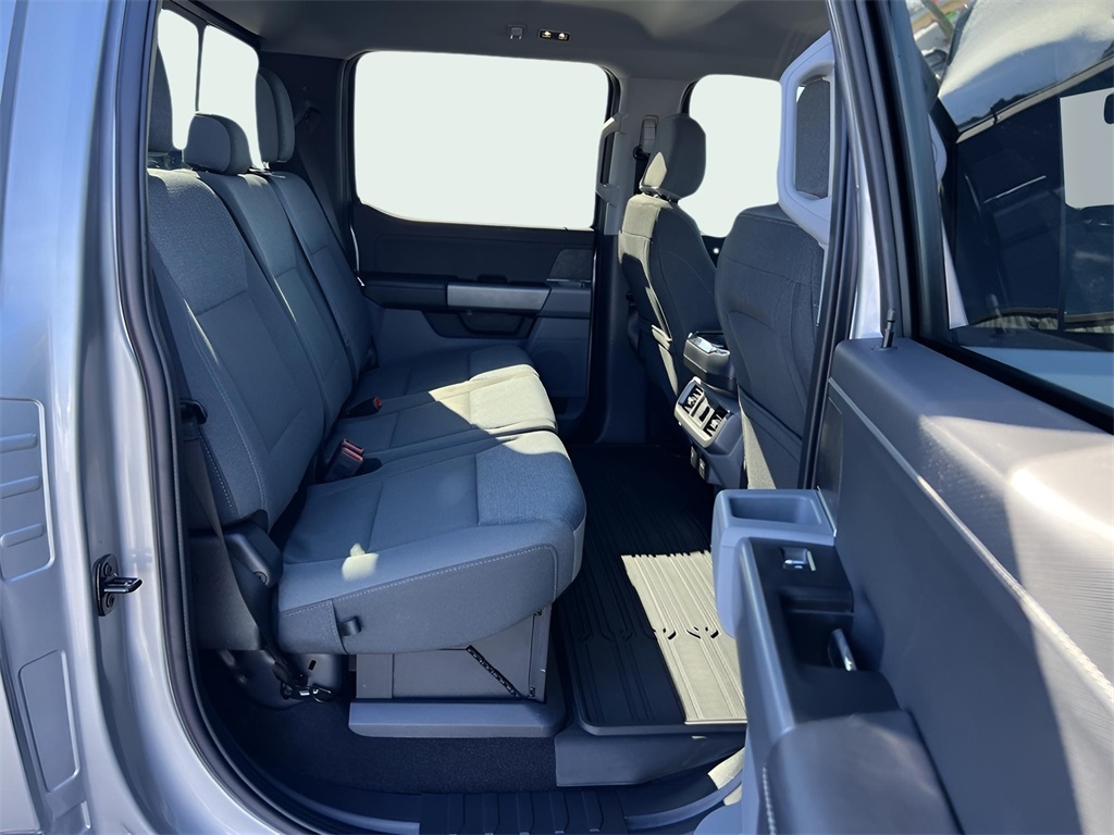 Ford F-150 XLT SuperCrew 4WD 2024