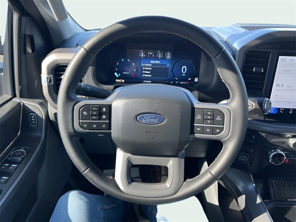 Ford F-150 XLT SuperCrew 4WD 2024